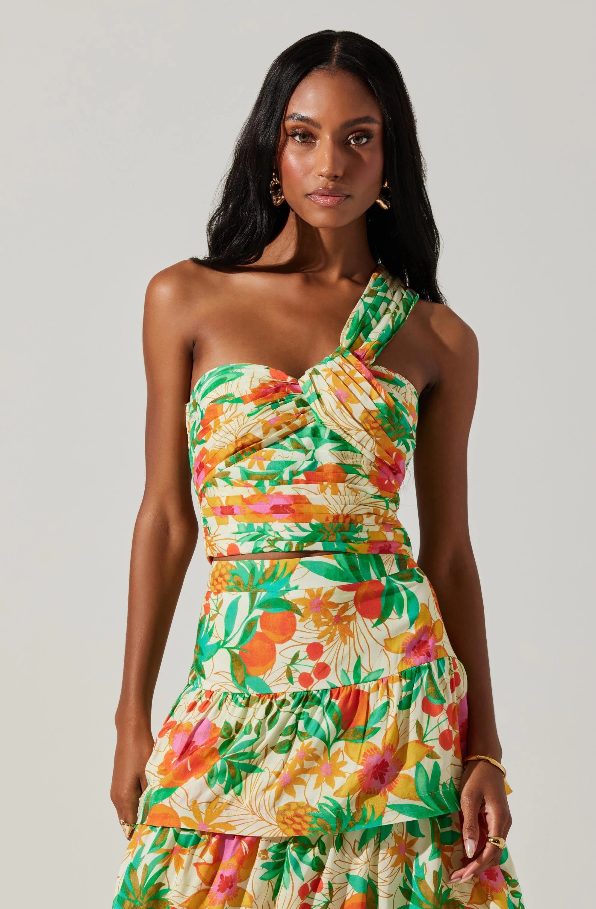 Daya One-Shoulder Crop Top