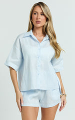 Ramona Top - Linen Short Sleeve Shirt in Pale Blue
