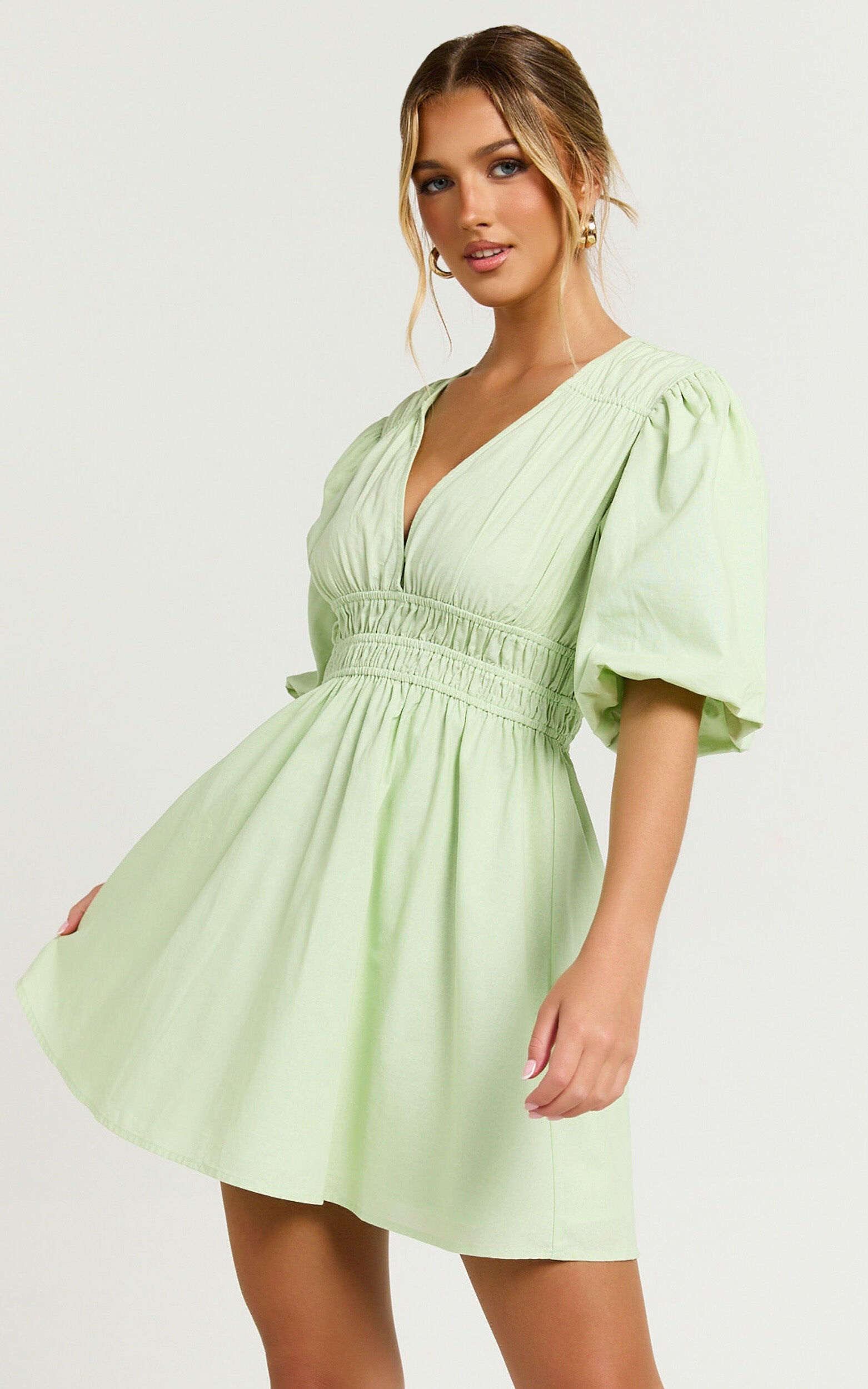 Francesca V Neck Puff Sleeves Mini Dress in Green